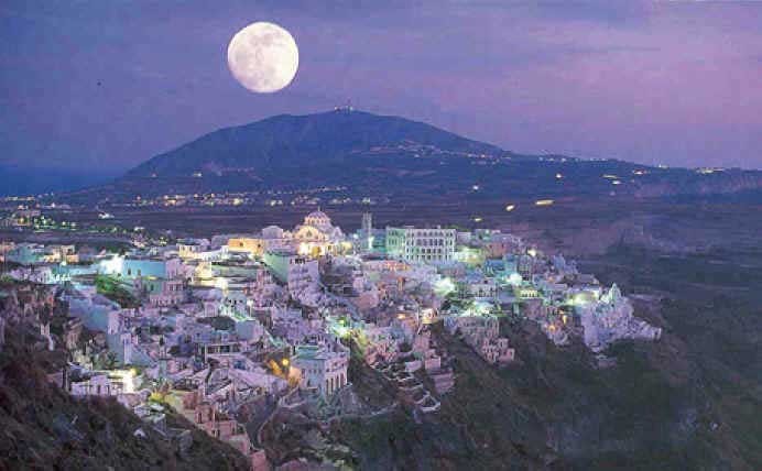 Santorini de noche