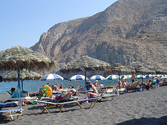 Playa de Kaamri y el monte Mesa Vounio, Santorini